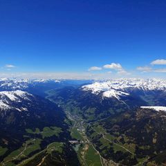 Flugwegposition um 11:55:51: Aufgenommen in der Nähe von Gemeinde Außervillgraten, Österreich in 3210 Meter